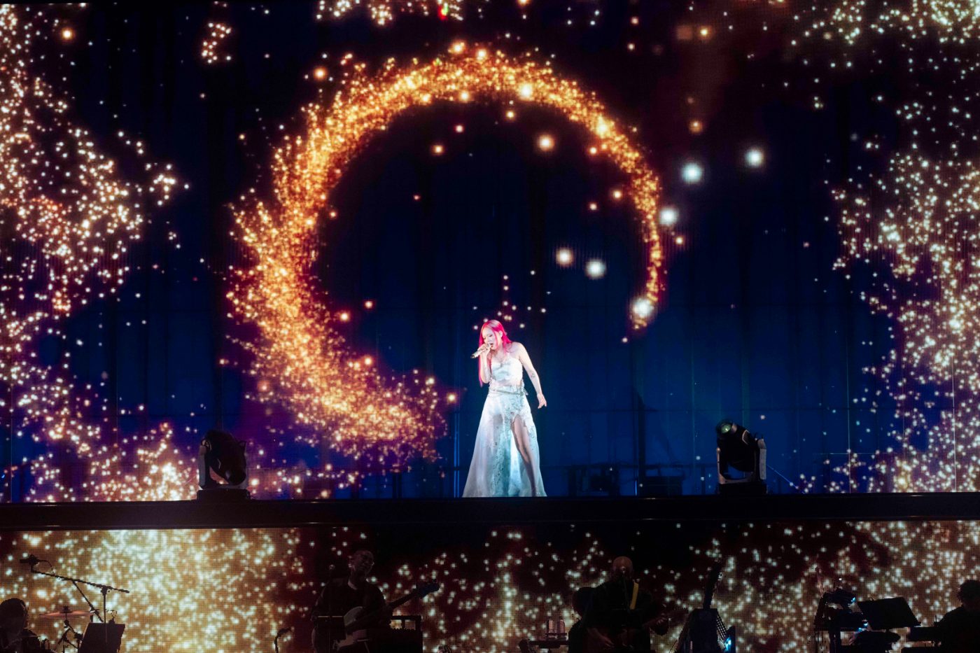 【独占写真あり】ライブレポート:ちゃんみな全国ツアー『AREA OF DIAMOND 3』。進化し続ける演出、圧巻のセミファイナルステージを振り返る - 画像一覧（4/6）