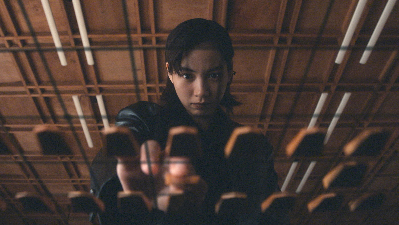 のんが“盤上で戦うダークヒーロー”に！ABEMAオリジナルドラマ『MISS KING / ミス・キング』配信決定 - 画像一覧（4/9）