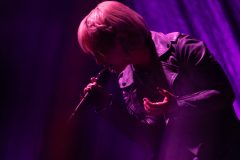 ReoNa、FCツアーが開幕！TVアニメ『アークナイツ』OPテーマ「End of Days」をライブ初披露