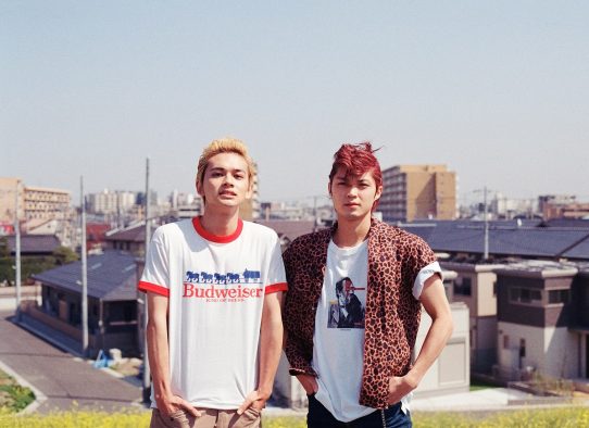 映画『東京リベンジャーズ』より、北村匠海らメインキャストの撮影の裏側を切り取った激エモ写真解禁