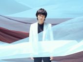 吉井和哉、新曲「みらいのうた」MV完成！ 予告編が先行公開中 - 画像一覧（2/3）