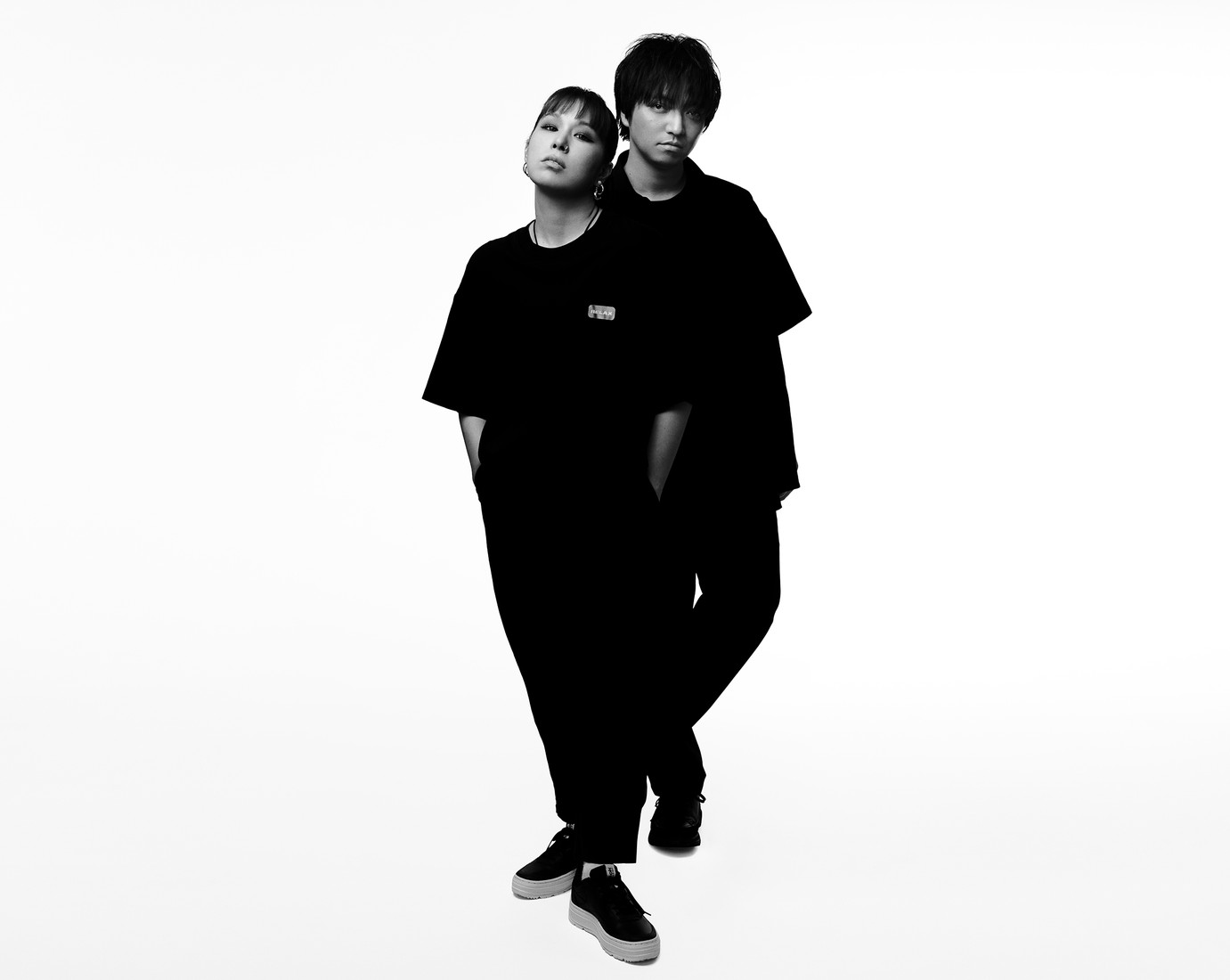 AI、新曲「IN THE MIDDLE feat.三浦大知」MV公開