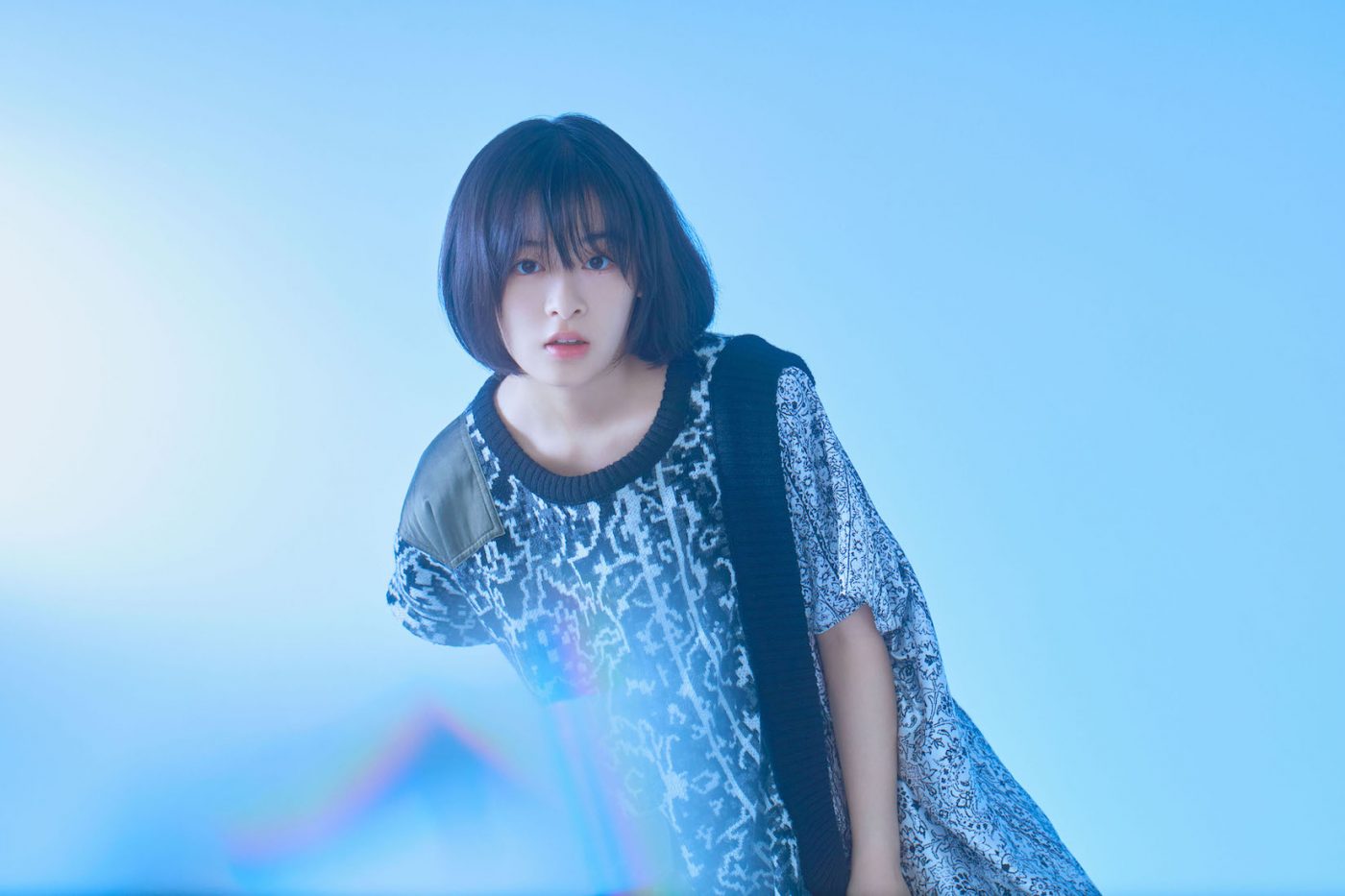 森七菜が今歌いたいこと。YOASOBIとしても活動するAyaseプロデュース作「深海」に初めて込めた思い - 画像一覧（7/12）