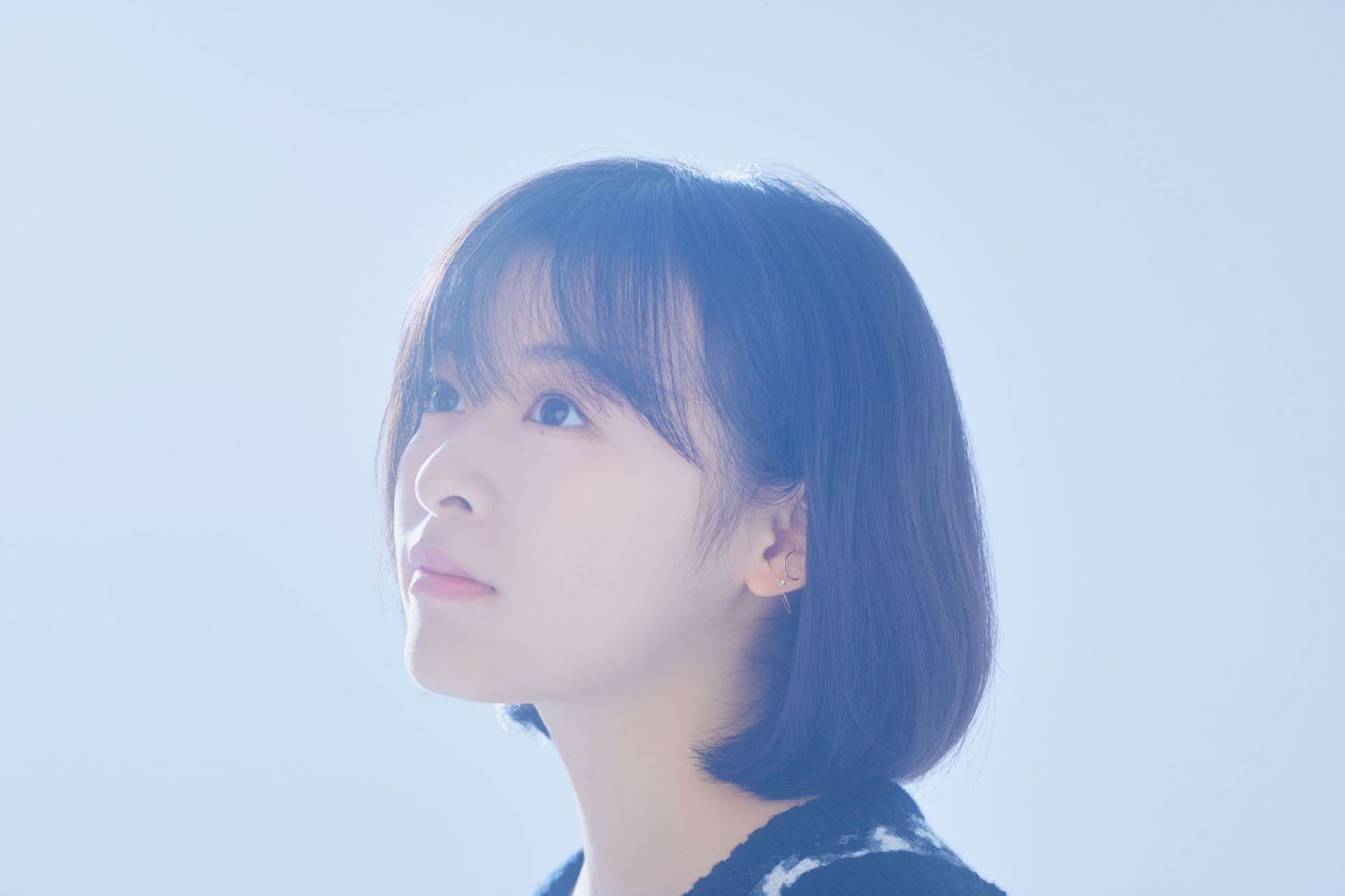 森七菜が今歌いたいこと。YOASOBIとしても活動するAyaseプロデュース作「深海」に初めて込めた思い - 画像一覧（10/12）