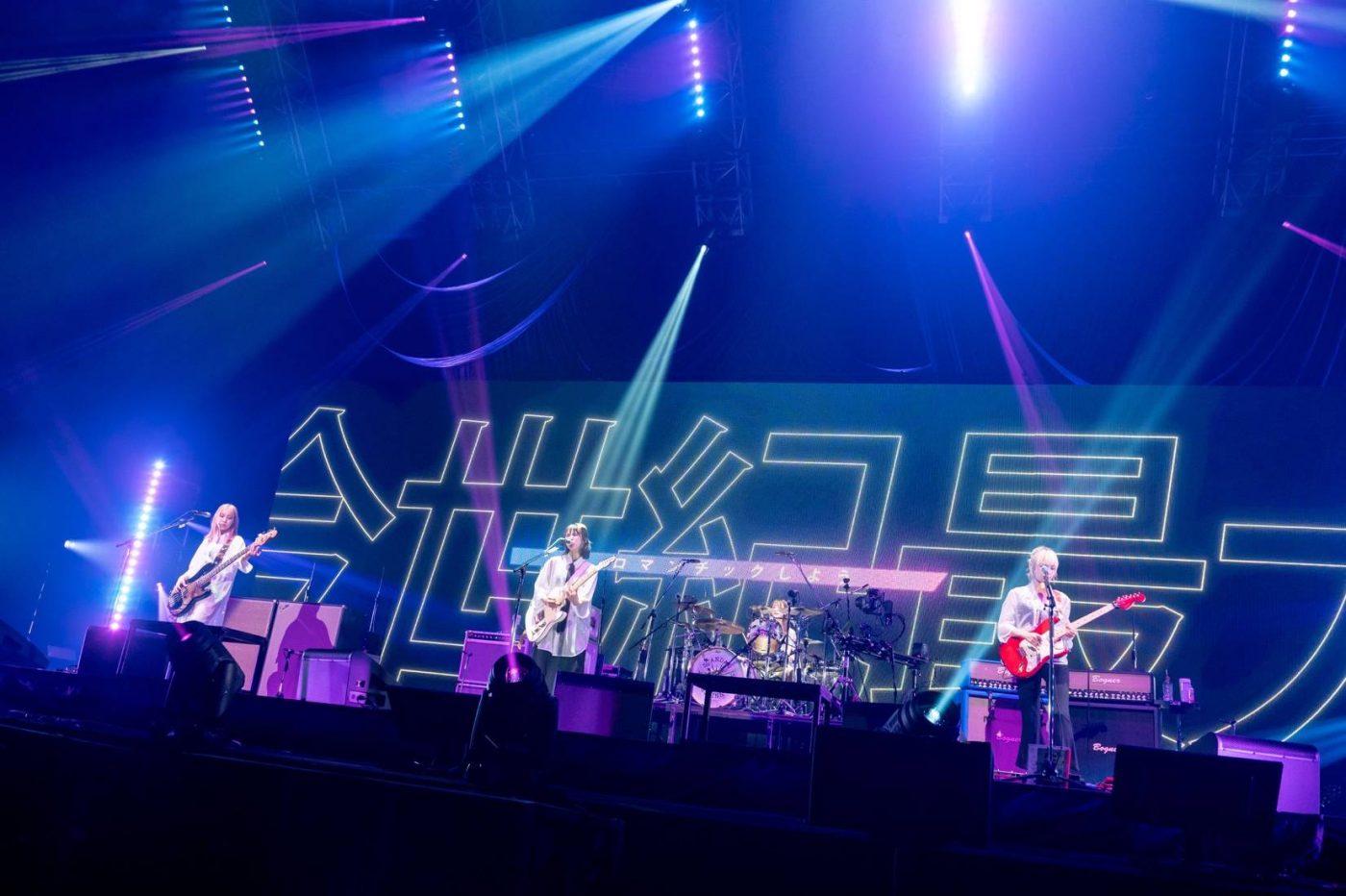 SCANDAL、ガールズバンド前人未到の15周年アリーナライブを聖地・大阪城ホールにて開催