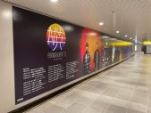 ポルノグラフィティの大型ポスターボードが、東京・渋谷駅に期間限定で登場 - 画像一覧（7/8）