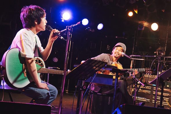 崎山蒼志、“憧れの人”七尾旅人と対バンライブ！「今日は決して忘れられない夜になりました」
