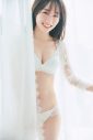 櫻坂46・守屋麗奈、1st写真集『笑顔のグー、チョキ、パー』より初ランジェリーカットを先行公開 - 画像一覧（2/2）