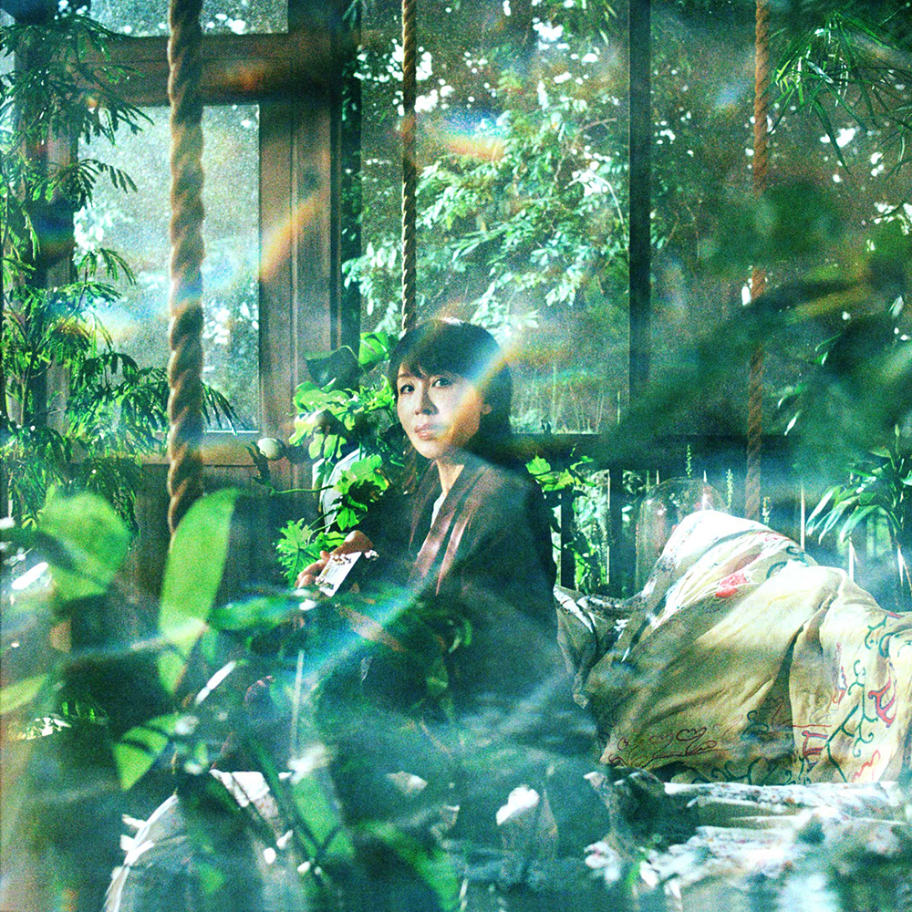 サザン・原由子、31年ぶりのオリジナルアルバムより「ヤバいね愛てえ奴は」を先行配信＆MVも公開 - 画像一覧（1/3）