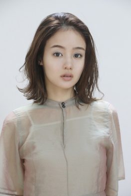 藤原さくら、新曲と弾き語り再録曲からなる6曲入りEP『まばたき』を11月にリリース