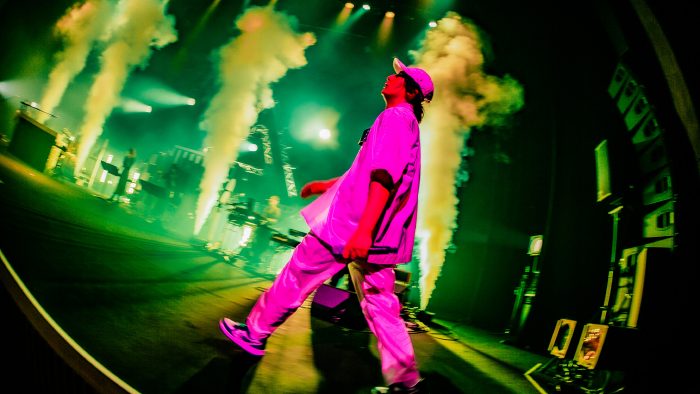 ビッケブランカ、昨年11月のLINE CUBE SHIBUYA公演より「ウララ」のライブ映像公開