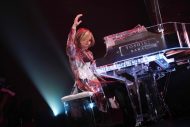 YOSHIKI、3年ぶりのプレミアムディナーショーを開催！ 自身最多となる11日間20公演を完走 - 画像一覧（5/10）