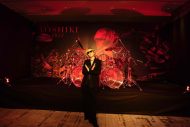 YOSHIKI、3年ぶりのプレミアムディナーショーを開催！ 自身最多となる11日間20公演を完走 - 画像一覧（6/10）