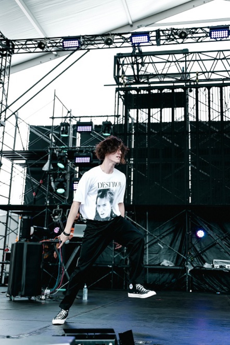 話題沸騰中の異形の才能・RQNY（読み：ロニー）、ついに1st EP『pain(ts)』をリリース