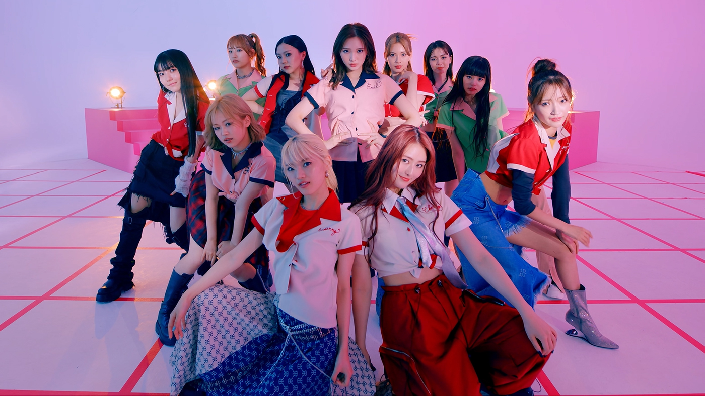 Girls²×iScreamコラボ曲「Rock Steady」MV公開！「見所は、アウトロ部分の11人でのユニゾンダンス」（Girls² 鶴屋美咲） - 画像一覧（4/4）