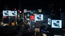 【動画あり】米津玄師が起用されたロエベのキャンペーンビジュアルが、渋谷スクランブル交差点にて放映 - 画像一覧（12/13）