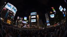 【動画あり】米津玄師が起用されたロエベのキャンペーンビジュアルが、渋谷スクランブル交差点にて放映 - 画像一覧（7/13）