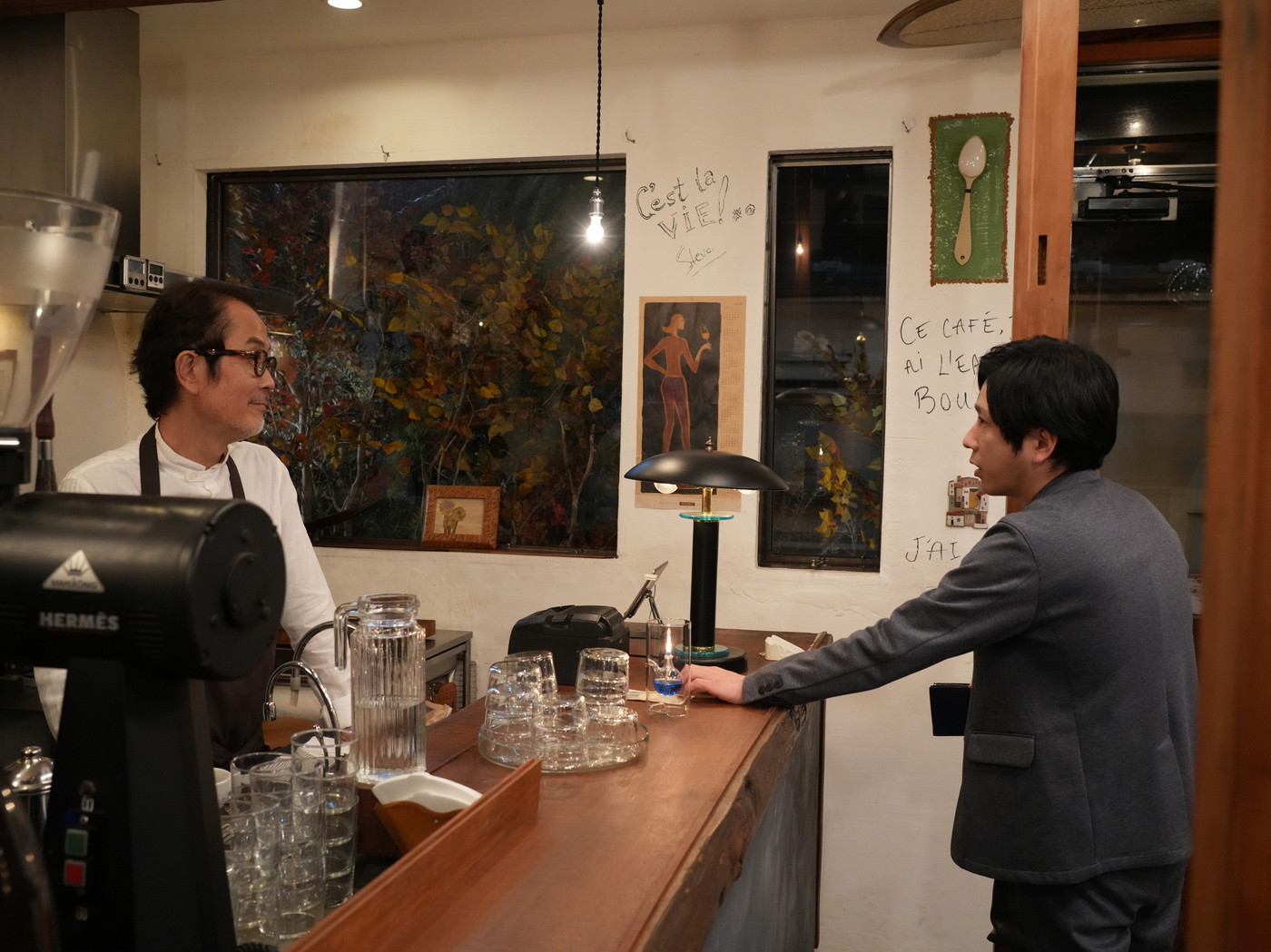 二宮和也主演映画『アナログ』個性豊かな登場人物たちの場面写真が解禁