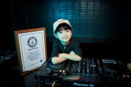 【ライブレポート】小学1年生！ DJ RINOKA、最年少クラブDJ（女性）のギネス世界記録認定後初のワンマンライブで圧巻のパフォーマンス - 画像一覧（2/9）