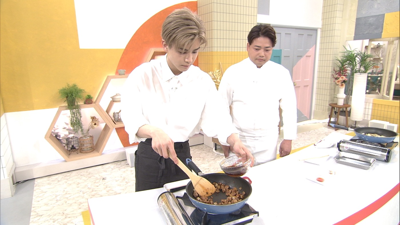 岩田剛典（三代目JSB / EXILE）、二度にわたり放送延期となっていたNHK『あさイチ』の“手料理コーナー”がついに放送決定 - 画像一覧（4/6）