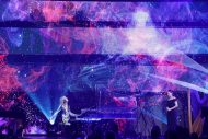 【ライブレポート】YOSHIKI、“世界一豪華なDINNER SHOW”を完走！ 最終日にはX JAPANのHEATHのサプライズ登場も - 画像一覧（8/9）