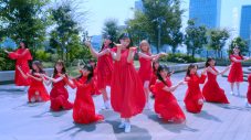 AKB48、小栗有以が5年ぶりにセンターを務める62枚目シングル「アイドルなんかじゃなかったら」MV公開！ テーマは“恋するアイドル” - 画像一覧（12/30）
