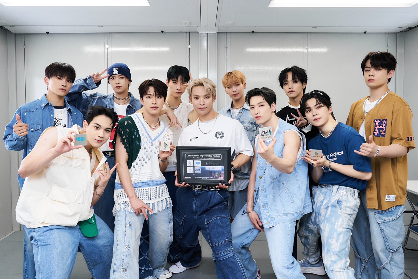 JO1、宇宙を旅したプレートが地球へ帰還！『スペースデリバリープロジェクト』アンバサダーの任務完了