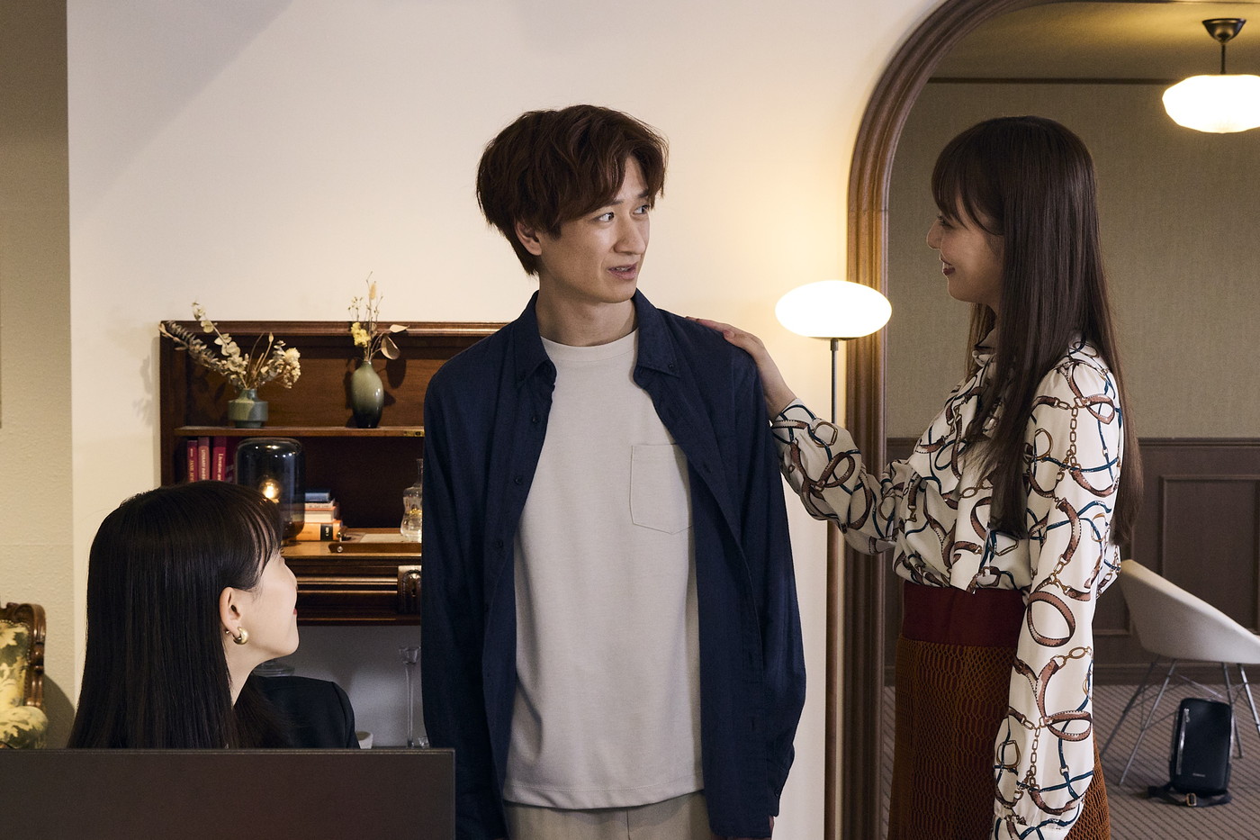 キスマイ宮田俊哉、ドラマ『嗤う淑女』で言論界の論破系ヒーローに。見どころは「包丁を持って街中を走るシーン」 - 画像一覧（1/9）