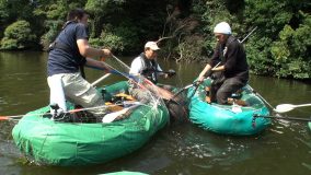 城島茂、横山裕、松島聡、草間リチャード敬太が“お堀の潜水艦”捕獲大作戦！「でかっ！」「なんじゃこれぇ！」