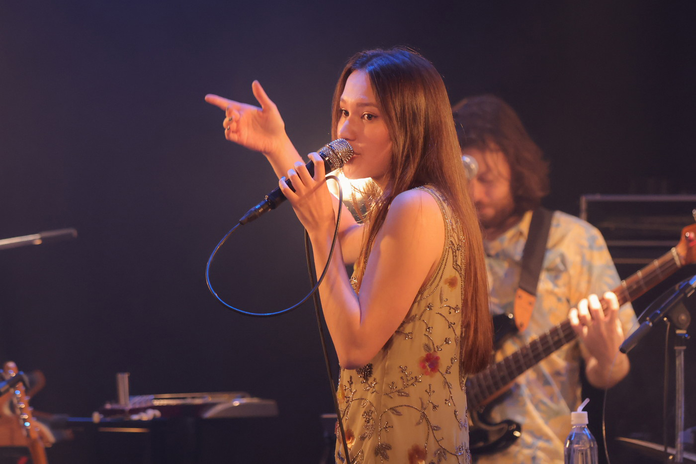 【ライブレポート】Hana Hope、渡米前ワンマンで魅せたグルーヴィーかつ輝きを解き放つ歌声の神々しさ