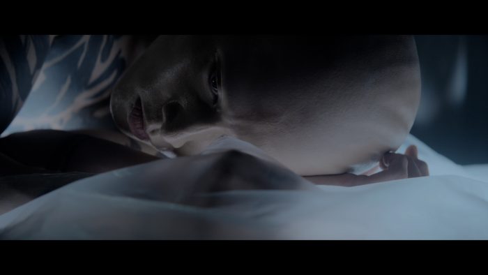 “まさか、MIYAVIがスキンヘッドに！”話題騒然の「New Gravity」MV公開