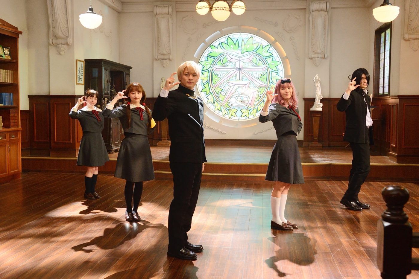 映画『かぐや様』より、平野紫耀率いる生徒会がダンスするエンドロールメイキング映像公開 - 画像一覧（1/1）