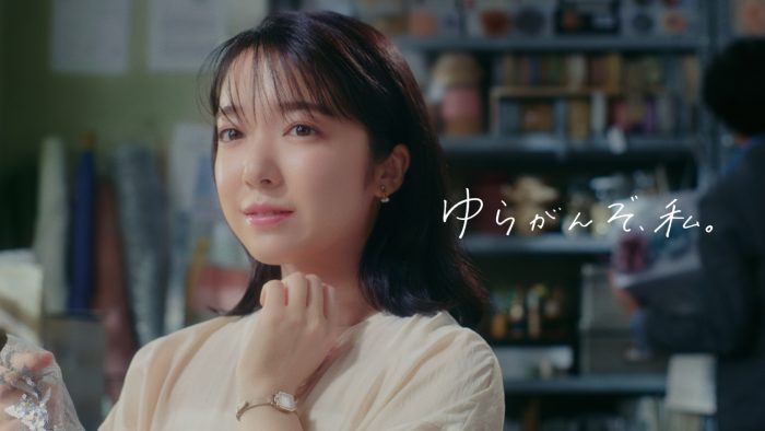 上白石萌音、“肌”を語る。「結局、心の状態が大事だなって思いますね。肌は心の鏡だなと思います」