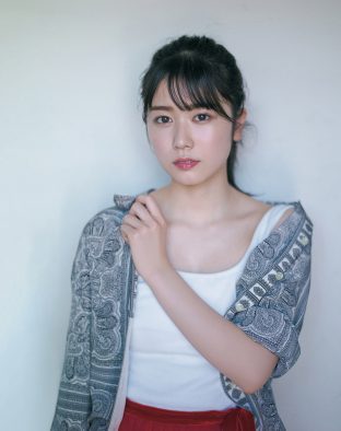 “丹生ちゃん”は封印!? 日向坂46・丹生明里、しっとりモードで『blt graph.』表紙＆巻頭に初登場