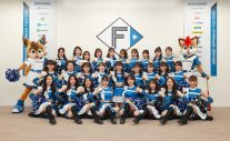 “きつねダンス”で話題！ イルヴィス初来日に先駆け、ファイターズガールが「The Fox」カバーMV公開 - 画像一覧（3/3）
