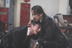 岡田准一主演映画『ヘルドッグス』より、“3人の男たち”の想いが交差する特別映像公開