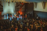 [Alexandros]・川上洋平、青学チャペルでライブ開催！「やっと自分の学校でライブをすることができた」 - 画像一覧（5/6）
