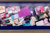 VTuberプロジェクト『VEE』、第3弾バーチャルタレント“Dev-c”の巨大広告が新宿の地下通路に登場 - 画像一覧（4/6）