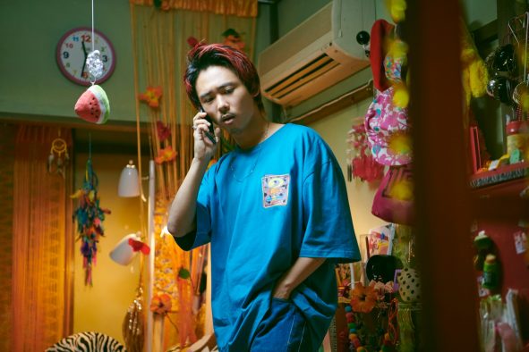 映画『もっと超越した所へ。』より、愛すべきクズ男を演じるオカモトレイジの場面写真公開