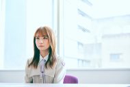 乃木坂46・秋元真夏、復刻版『R25』に登場！ “リーダー論”を語る - 画像一覧（3/5）