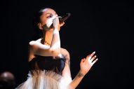 中島美嘉、『CONCERT TOUR 2022 「I」』を完走！ ファイナル公演のレポートが到着 - 画像一覧（1/13）