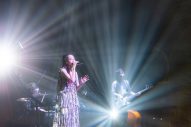 中島美嘉、『CONCERT TOUR 2022 「I」』を完走！ ファイナル公演のレポートが到着 - 画像一覧（2/13）