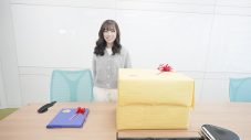 福原遥、スタッフからのバースデーサプライズで究極の二択を迫られる!? - 画像一覧（4/5）