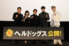 岡田准一、主演映画の撮影を振り返る！「（松岡茉優に抱きつかれるシーンは）ドキドキしましたよ！」