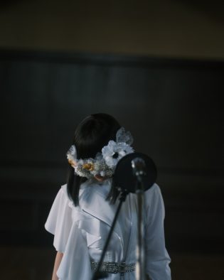 Anonymouz、Fleurieとのコラボ楽曲「Pink Roses」リリースを発表