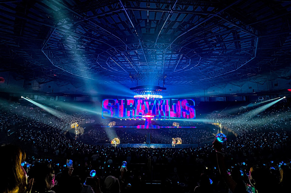 新作ミニアルバム収録の楽曲も世界初披露！ Stray Kids、ワールドツアー追加公演をソウルで開催 - 画像一覧（1/16）