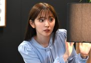 鈴木愛理×片寄涼太出演ドラマ『推しが上司になりまして』の主題歌が、主演・鈴木愛理の新曲「最強の推し!」に決定＆豪華ゲスト共演者も解禁 - 画像一覧（2/5）