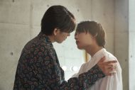 雅人（なにわ男子・大西流星）と光（少年忍者・深田竜生）がまさかのキス!? ドラマ『紅さすライフ』最終章に突入 - 画像一覧（1/4）