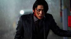 亀梨和也主演映画『怪物の木こり』、謎が深まる場面写一挙解禁！ 世界的映画祭への出品も決定 - 画像一覧（1/6）