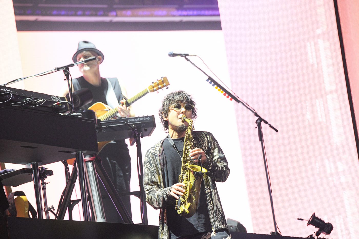 【ライブレポート】宇多田ヒカル、6年ぶりのツアーファイナル。デビューから25年、ライブに対する思いが溢れたステージングを振り返る - 画像一覧（13/31）